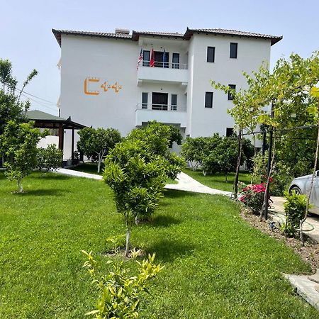 Hotel Vila C Plus Plus Μπεράτ Εξωτερικό φωτογραφία
