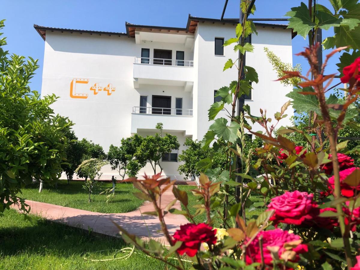 Hotel Vila C Plus Plus Μπεράτ Εξωτερικό φωτογραφία